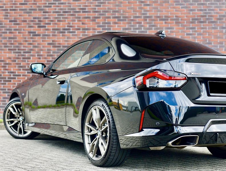 BMW M2 (2022) 40i xDrive Coupé - fotka 4 z 39