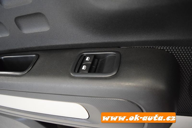 Citroën C3 1.2 PURETECH NAVI 2022-DPH - fotka 34 z 48