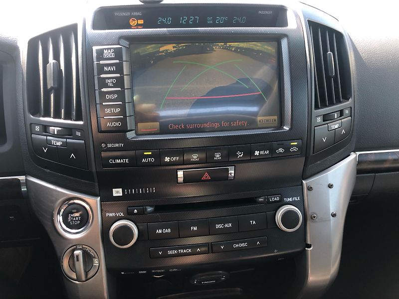 Toyota Land Cruiser 200 D-4D A/T 7 míst - fotka 20 z 30