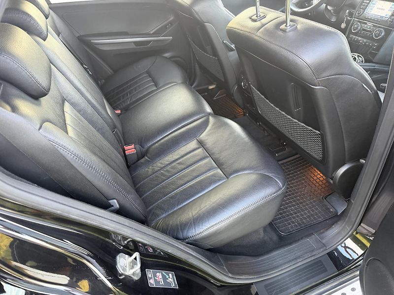 Mercedes-Benz Třídy M ML 320 CDI   4 Matic - fotka 14 z 34
