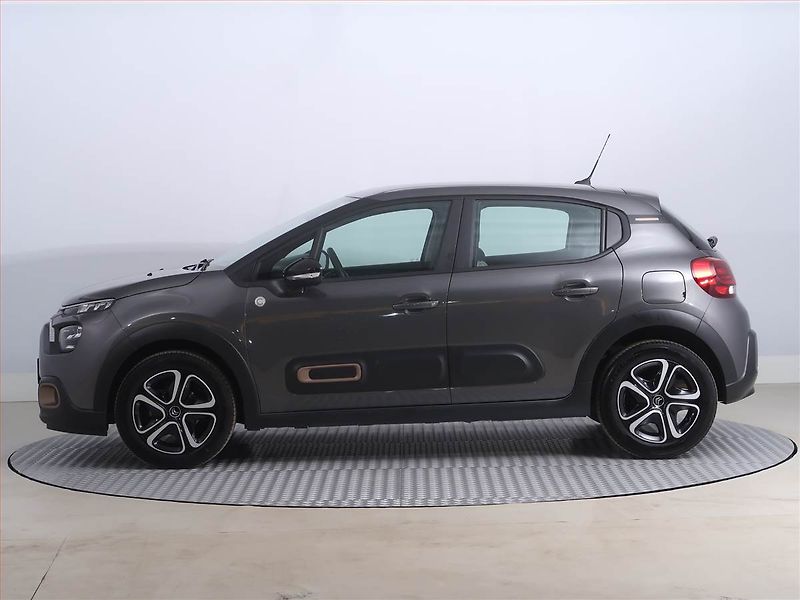 Citroën C3 (2023) 1.2 PureTech, ČR,1.maj - fotka 3 z 19