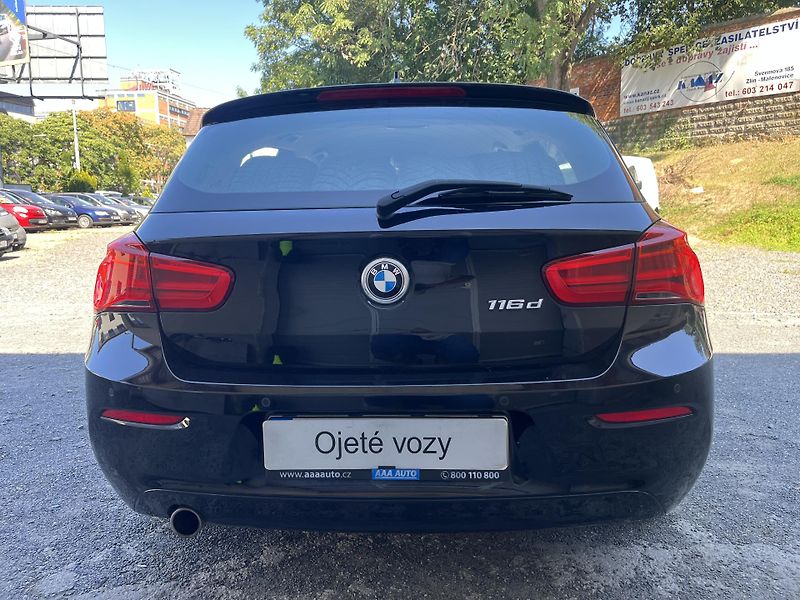 BMW Řada 1 (2016) 116 D 85 Kw - fotka 6 z 19