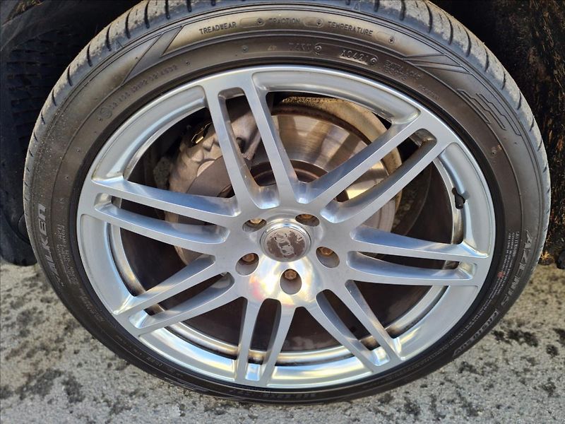 Volkswagen Touareg 4.2TDi*EXCLUSIVE*TAŽNÉ*KAM - fotka 9 z 45