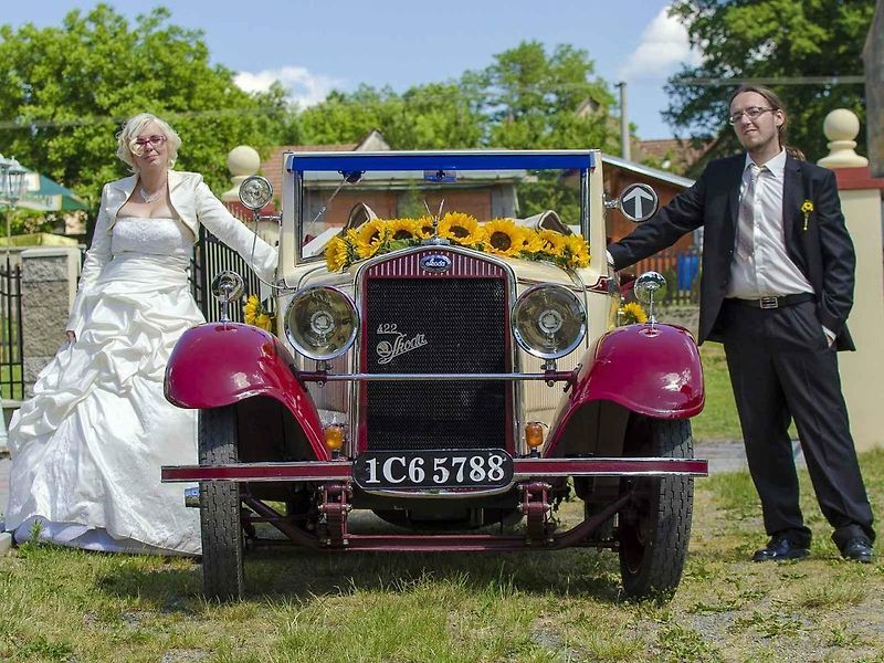 Svatba se konala 13.6.2020 a na auto nám posadili synovce Matyáše.