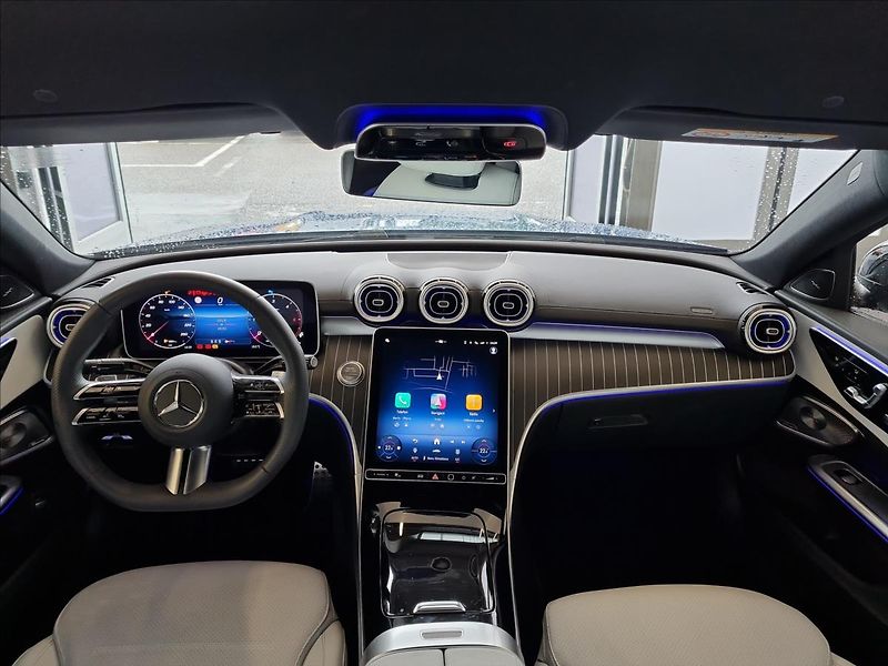 Mercedes-Benz Třídy C 220d 4MATIC AMG Style Edition - fotka 13 z 22