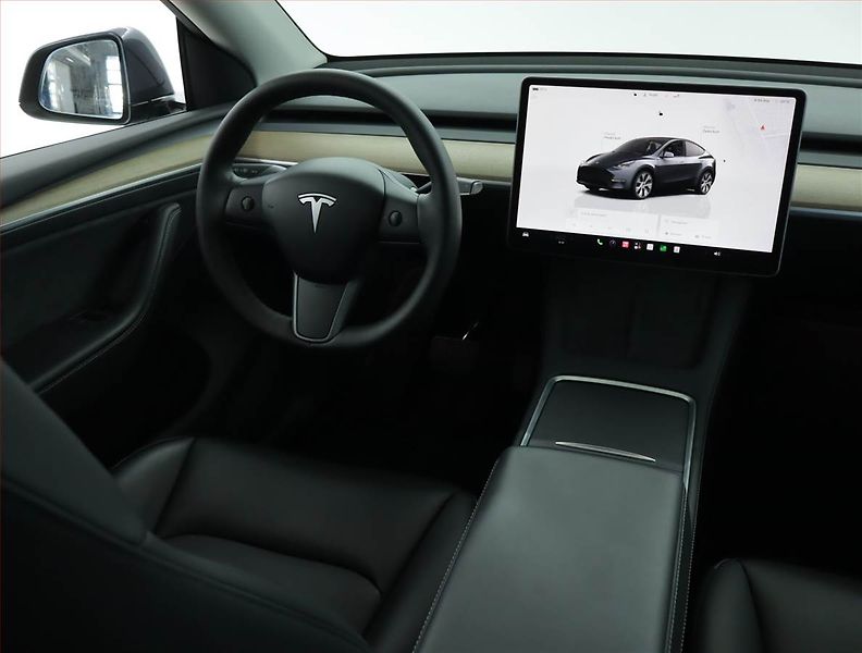 Tesla Model Y (2022) Long Range AWD 79kWh, SoH 90% - fotka 7 z 21