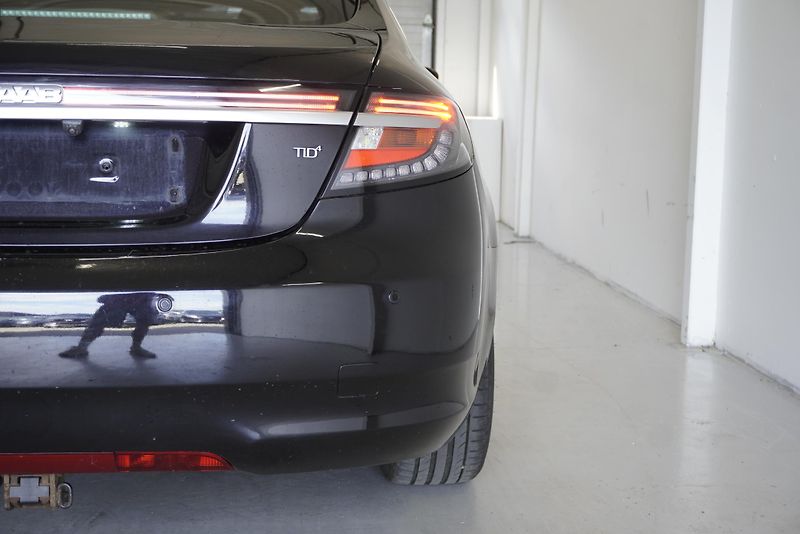 Saab 9-5 1.9 TID4 140kW - fotka 7 z 27