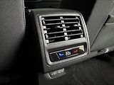 Volkswagen Golf 2,0 TDi  DSG Style LED Assist - náhled 16