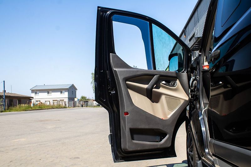 Ford Tourneo Custom - fotka 9 z 27