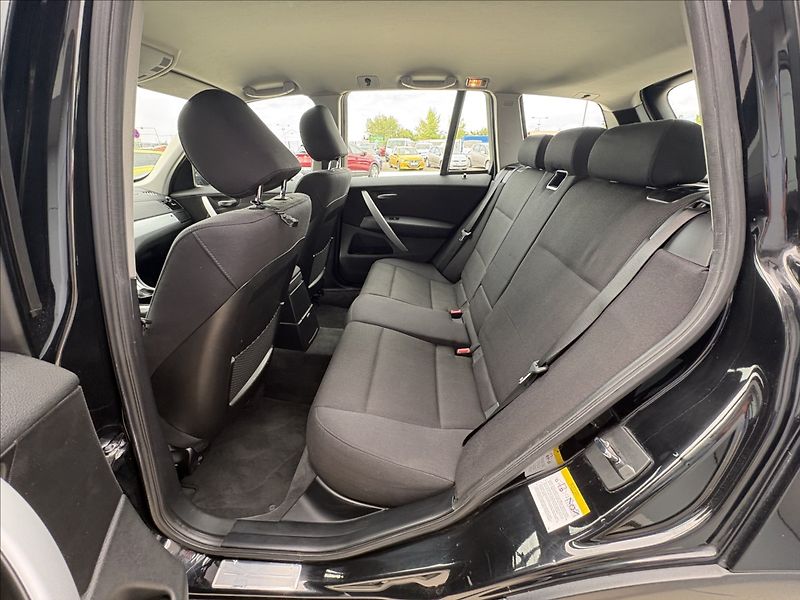 BMW X3 2,0 Č.R servisovano 6MT - fotka 22 z 31