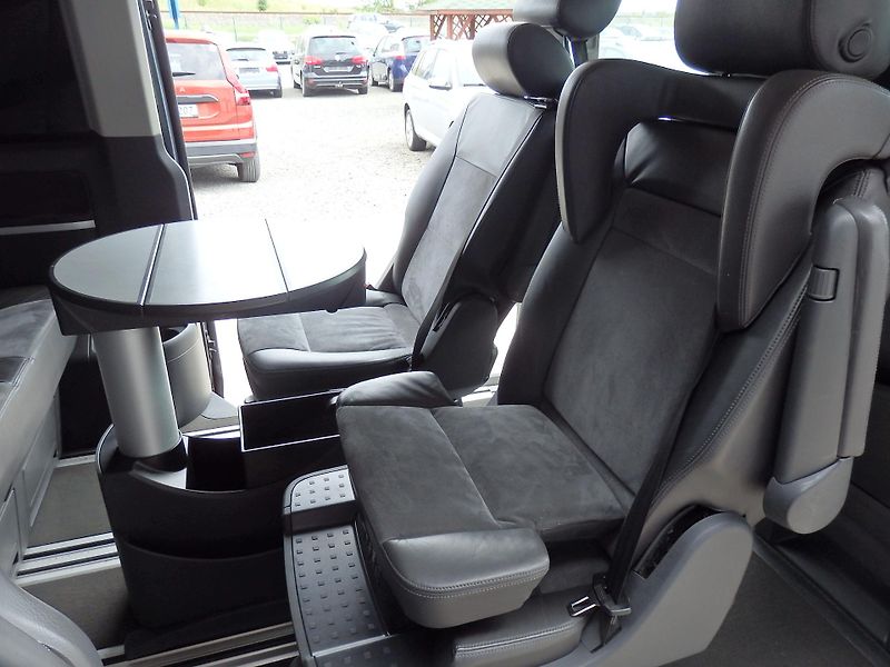Volkswagen Multivan 2,5 TDi KLIMATIZACE - fotka 13 z 19