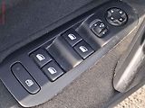 Peugeot 308 (2015) 1.6 HDi, 1.maj, AC, park - náhled 11