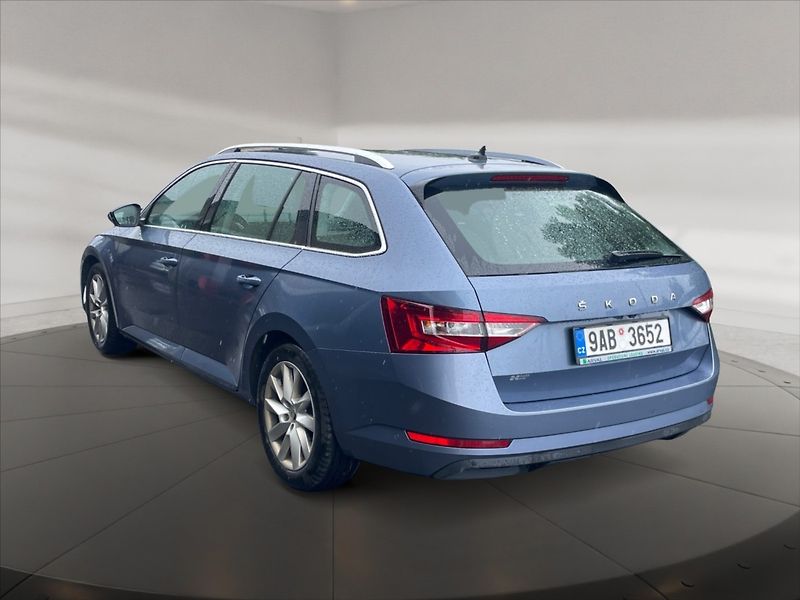 Škoda Superb 2,0 TDI 147 4x4 Style - fotka 4 z 11