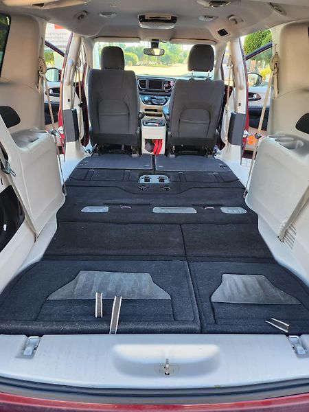 Chrysler Pacifica (2018)  Touring L, 8 míst, LPG, TZ - fotka 24 z 38