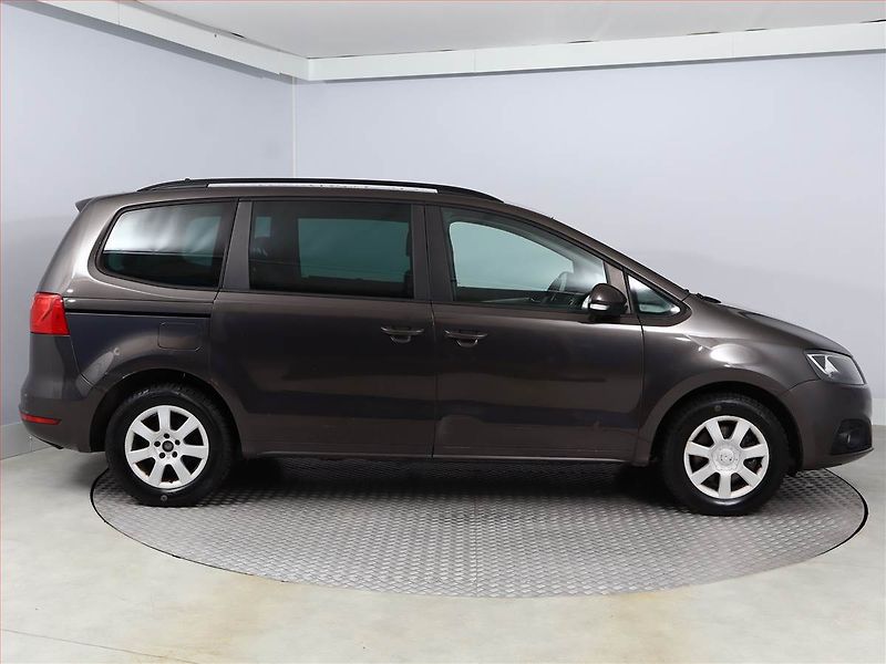 Seat Alhambra (2014) 2.0 TDI, Automat, Kůže, Navi - fotka 6 z 16
