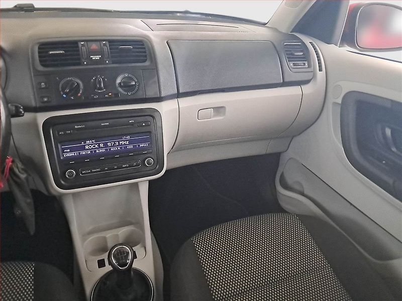 Škoda Roomster (2010) Scout 1.6 TDI, Eko.zaplacen - fotka 8 z 16