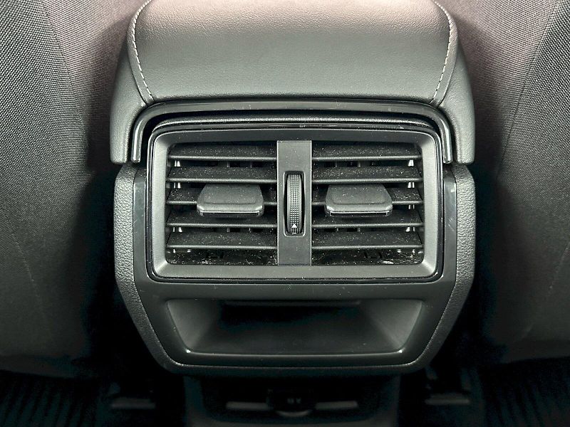 Škoda Karoq (2024) DSG 1.5TSI 110kW Selection Fre - fotka 24 z 29