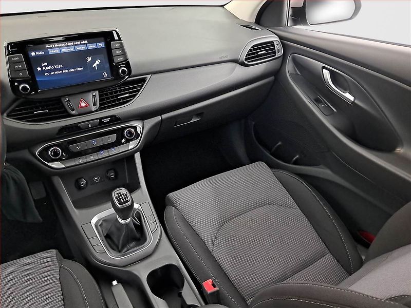 Hyundai i30 (2021) 1.5 DPI, Tempomat - fotka 8 z 20