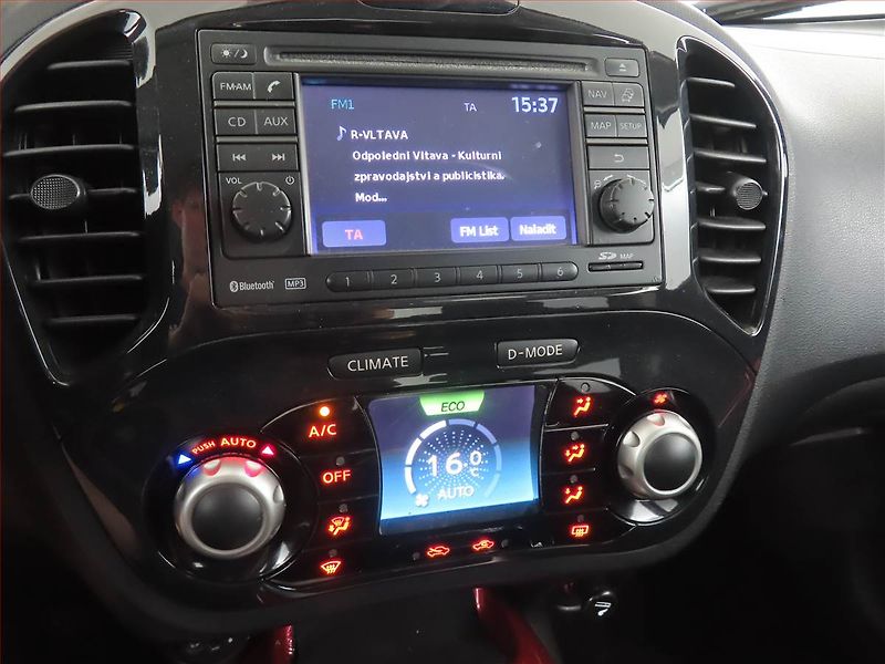 Nissan Juke (2011) 1.5 dCi, Navi, Tempomat - fotka 12 z 16