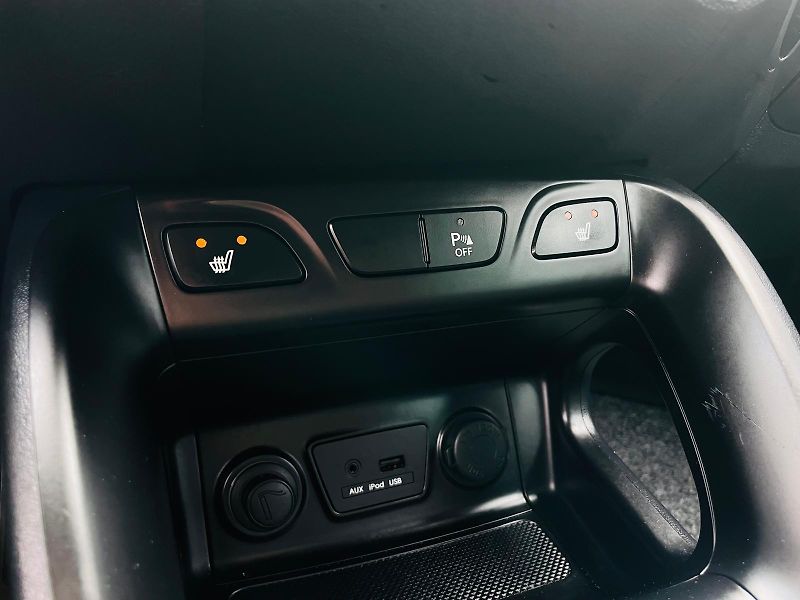 Hyundai ix35 2.0i 4x4 1MAJIITEL KAMER TAŽNÉ - fotka 41 z 46