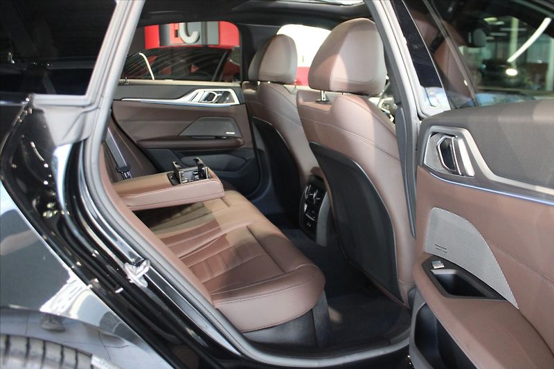 BMW Řada 4 420d xDrive M Sport Pro GranCo - fotka 29 z 37