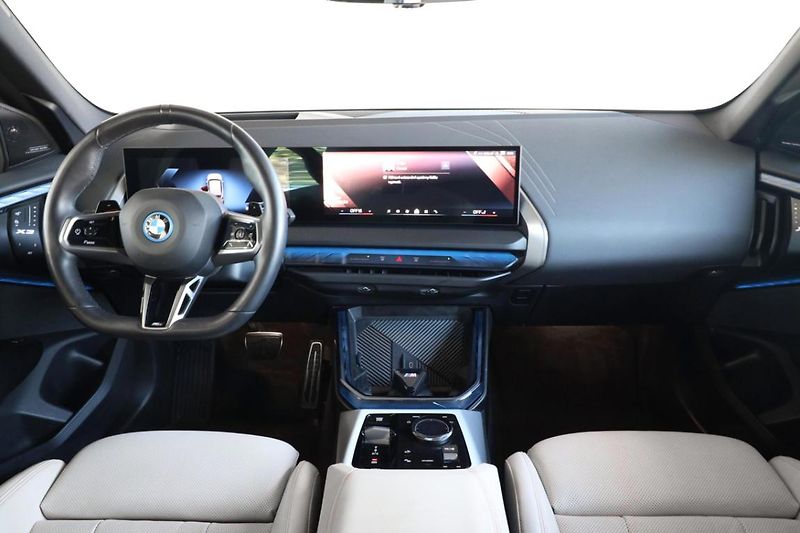 BMW X3 30e xDrive - fotka 8 z 31