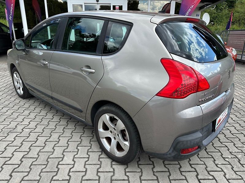 Peugeot 3008 1.6HDI 80kW - fotka 9 z 17