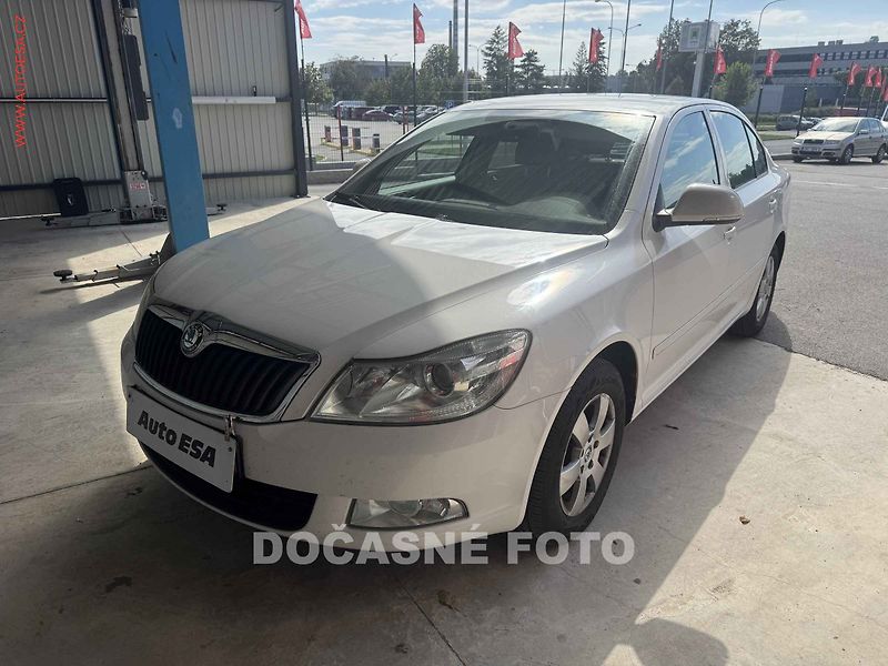 Škoda Octavia (2012) 1.4 TSi, 1.maj,ČR, Ambition - fotka 1 z 3