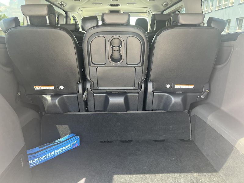 Ford Tourneo Custom 2.0TDCi 8MÍST AUTOMAT odp.DPH - fotka 33 z 46