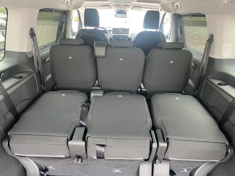 Toyota ProAce Verso 2,0 Diesel L2 5D 8A/T Family - fotka 10 z 23