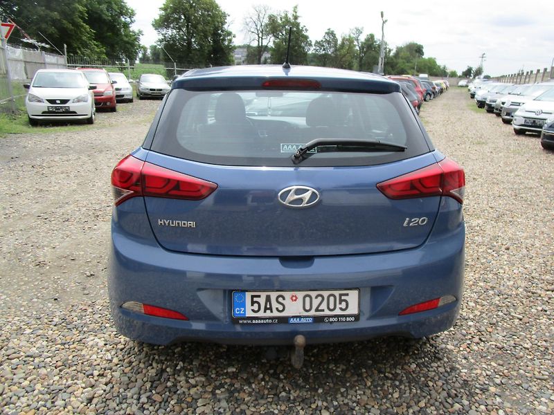 Hyundai i20 1,2-55KW-KOUPEN V ČR+NOVÁ STK - fotka 4 z 13
