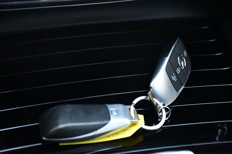 Mercedes-Benz GLE 350DE 4MATIC - fotka 36 z 42
