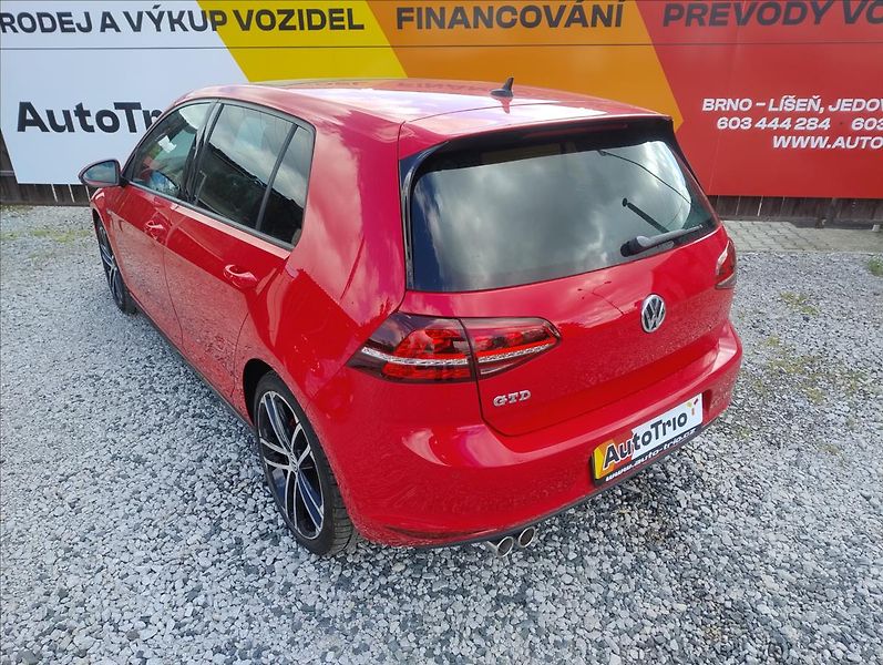 Volkswagen Golf 2,0 TDI GTD  DSG Panorama - fotka 4 z 24