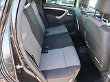 Dacia Duster 1,6 i,16V,77kW,1majČR,4x4 - náhled 17