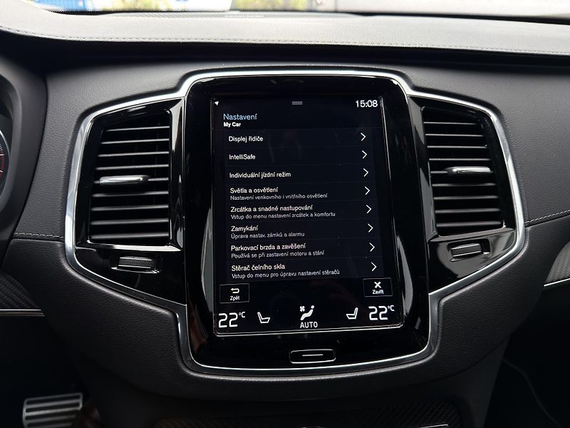 Volvo XC90 D5 AWD R-DESIGN PRO // VZDUCH  - fotka 46 z 60