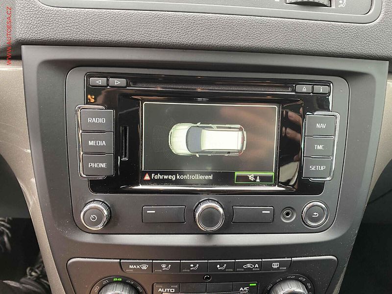 Škoda Yeti (2014) 2.0 TDi 4x4, Elegance, TZ - fotka 18 z 18