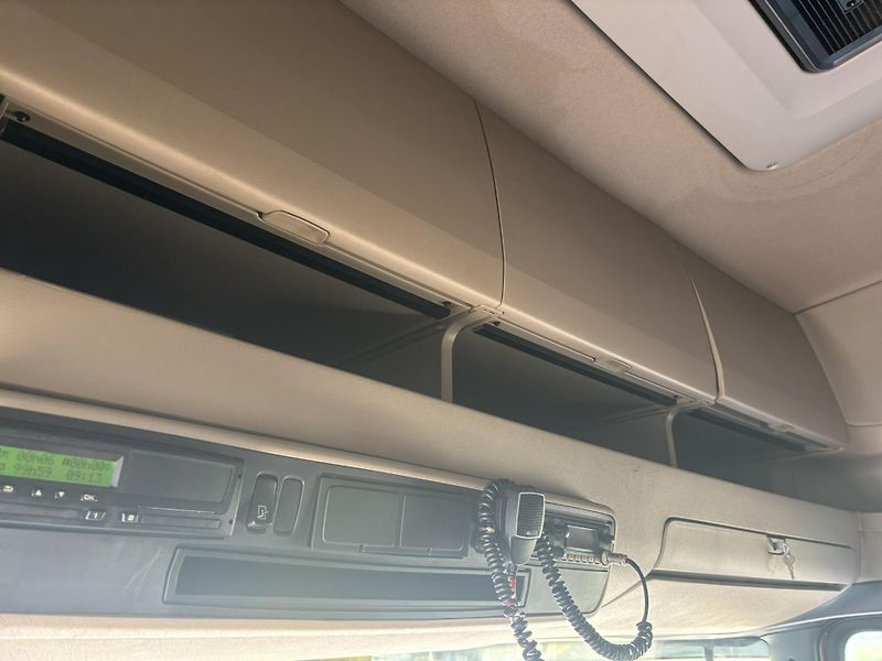 Scania R450 6x2 E6 + přívěs skříň - fotka 30 z 30