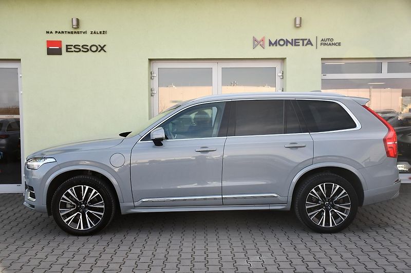 Volvo XC90 T8 AWD RECHARGE 7MÍST 1M  - fotka 11 z 38