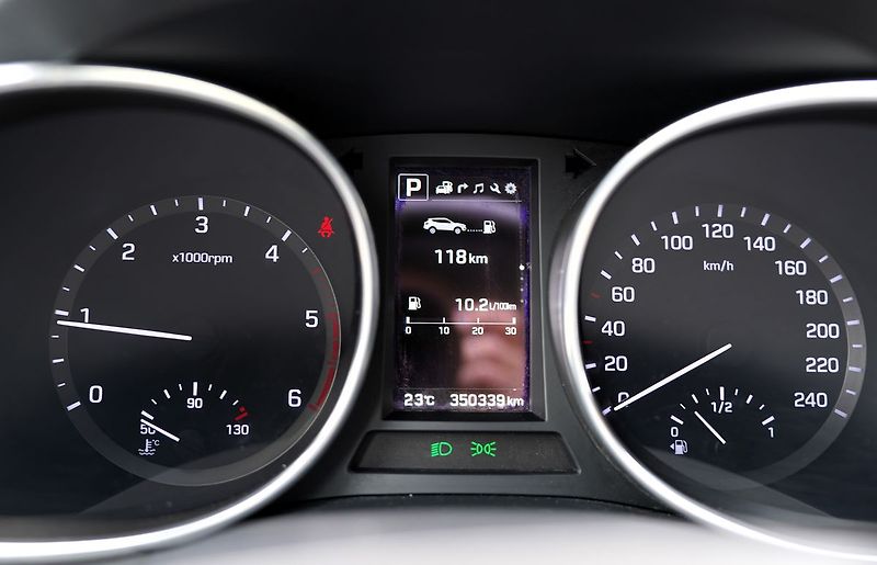 Hyundai Santa Fe 2.2 CRDi 4WD/Style/4x4/CZ - fotka 35 z 50