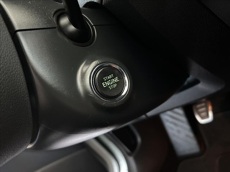 Škoda Octavia 2,0   TSI,RS,CHALLENGE,1.MAJIT - fotka 13 z 32