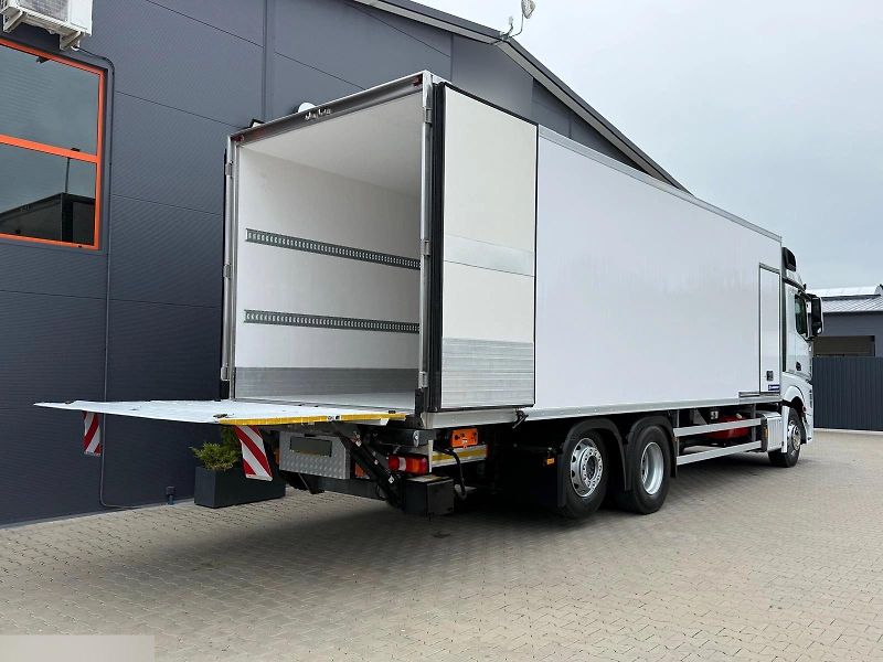 Mercedes-Benz Actros (2021) 2545 6x2 chlaďák EURO 6 - fotka 8 z 23