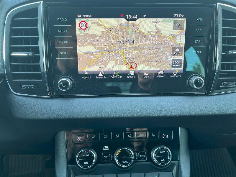 Škoda Karoq (2019) 1.5 TSI 110 kW ACT Style DSG - fotka 19 z 28