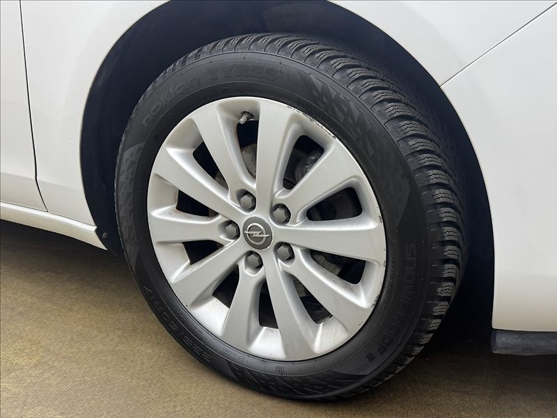 Opel Zafira 2,0 96kW VÝHŘEV SENZORY DPH ČR - fotka 34 z 35