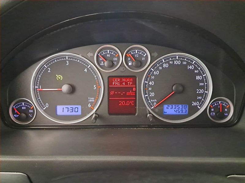 Volkswagen Sharan (2009) 2.0 TDI, 7 míst, Xenony - fotka 11 z 17