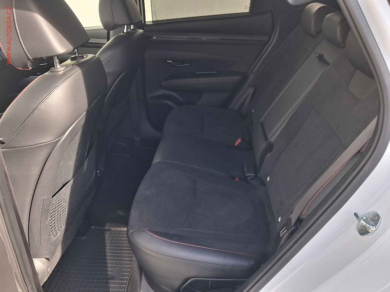 Hyundai Tucson (2022) 1.6 T-GDi 4X4, 1.maj,ČR, N - fotka 10 z 19