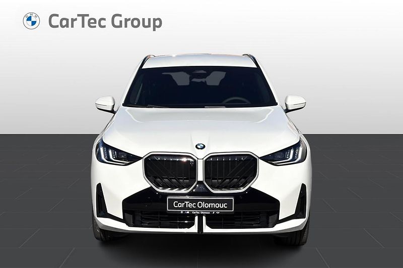 BMW X3 xDrive 40d - fotka 2 z 9