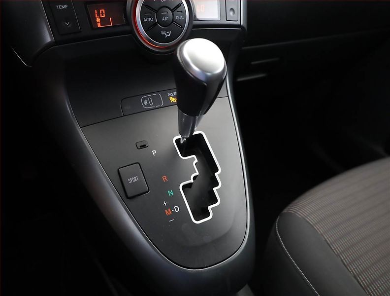 Toyota Verso (2017) 1.8 Valvematic, Automat - fotka 11 z 16