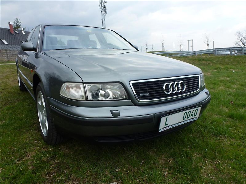 Audi A8 4,2 V8 Quattro 4x4 AUTOMAT - fotka 5 z 65