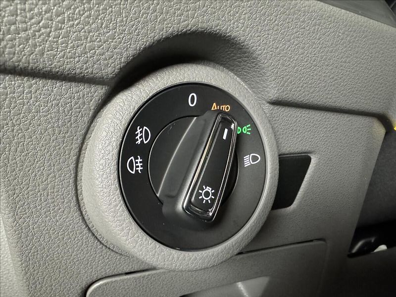 Volkswagen California 2,0 TDi  DSG Last Edition LED - fotka 26 z 47