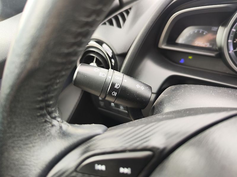Mazda 2 1.5 Skyactiv/55kW - fotka 21 z 28